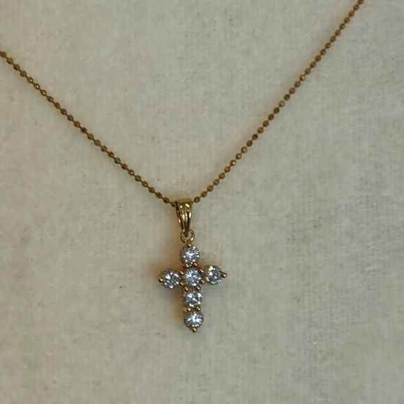 PETITE DIAMOND CROSS NECKLACE - Picture 2 of 16